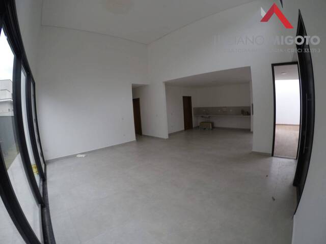 #CA0047 - Casa para Venda em Taubaté - SP - 2