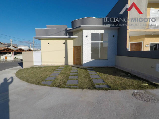 #454 - Casa para Venda em Taubaté - SP - 2