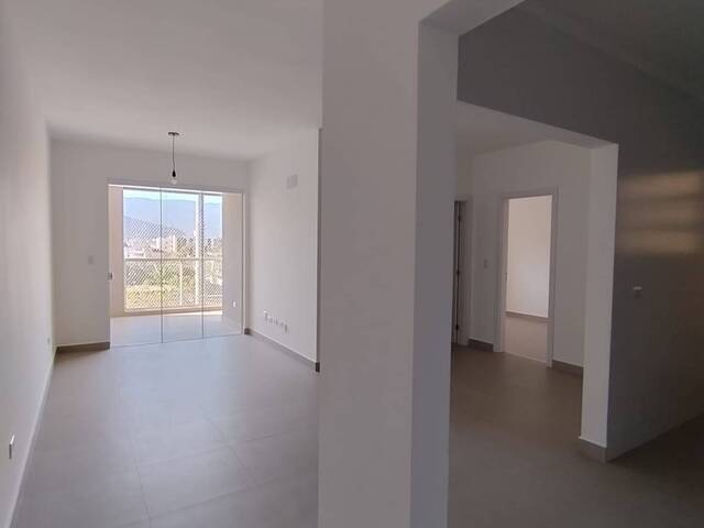 Apartamento para Venda em Ubatuba - 3