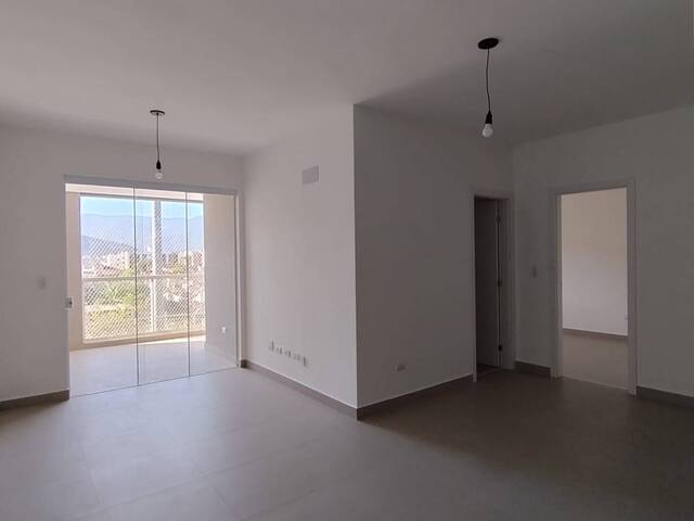 Apartamento para Venda em Ubatuba - 5