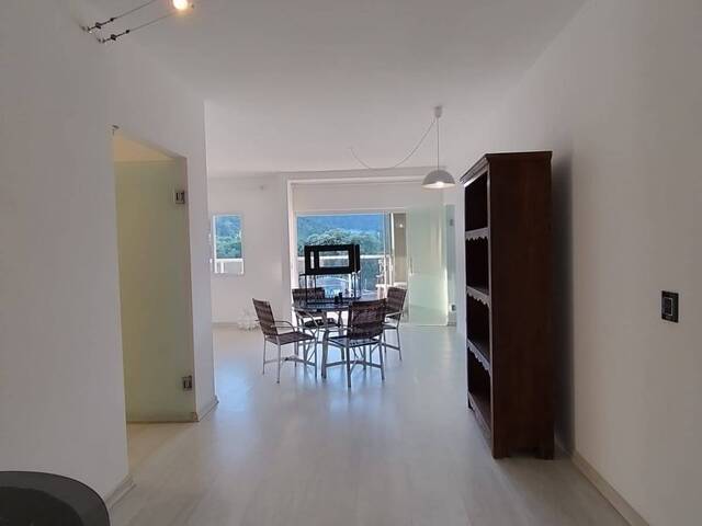 Apartamento para Venda em Ubatuba - 4