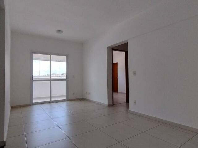 #704 - Apartamento para Venda em Taubaté - SP - 2