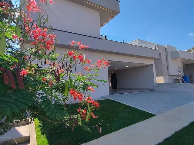 #1380 - Casa para Venda em Taubaté - SP - 2