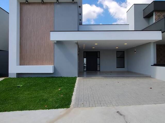 #1381 - Casa para Venda em Taubaté - SP - 2
