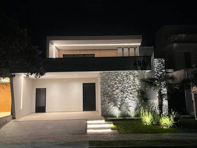 #1139 - Casa para Venda em Taubaté - SP - 2