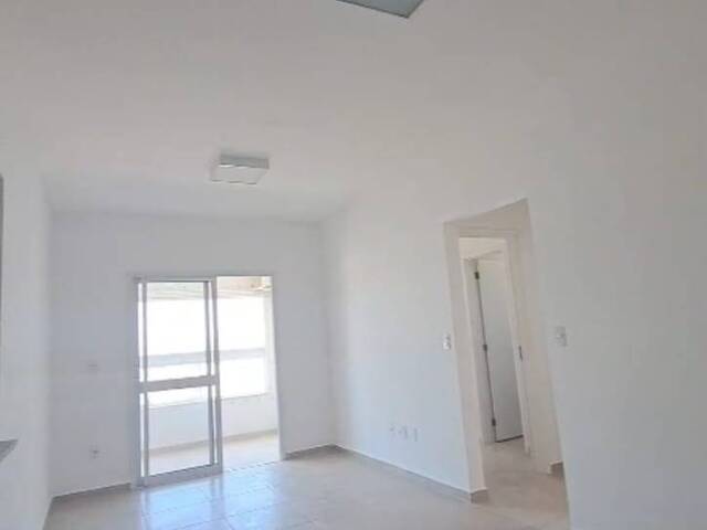 #1400 - Apartamento para Venda em Taubaté - SP - 2
