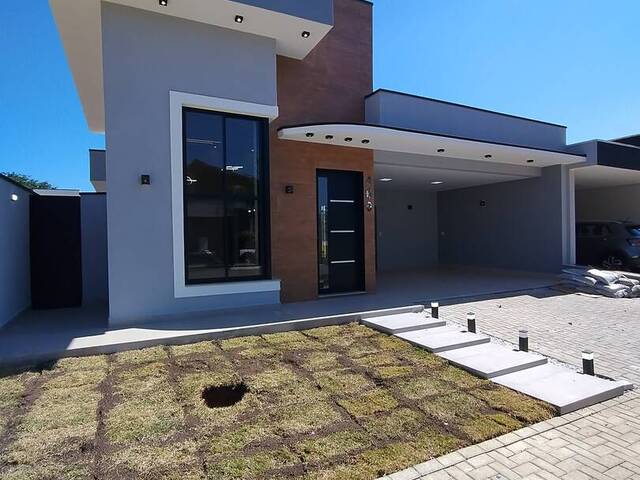 #1202 - Casa para Venda em Taubaté - SP