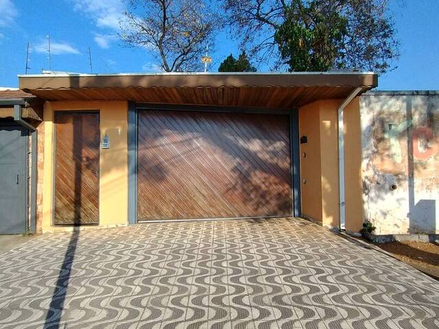 #1412 - Casa para Venda em Taubaté - SP - 2