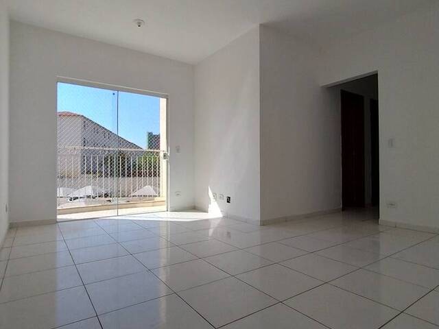 #1212 - Apartamento para Venda em Taubaté - SP - 2