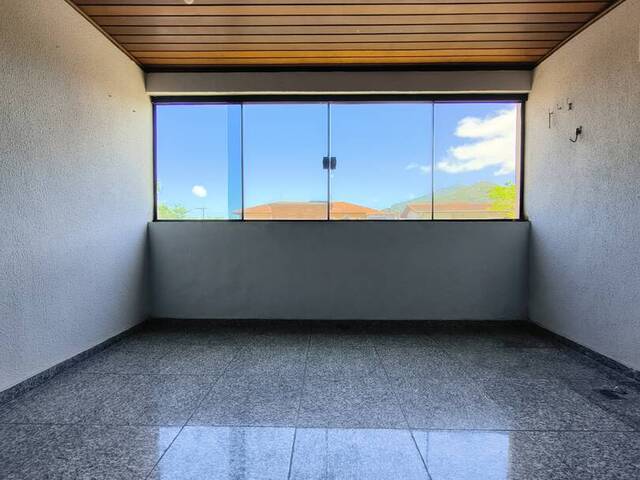 Apartamento para Venda em Ubatuba - 4