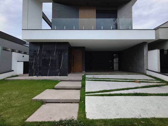 #1408 - Sobrado para Venda em Taubaté - SP - 1