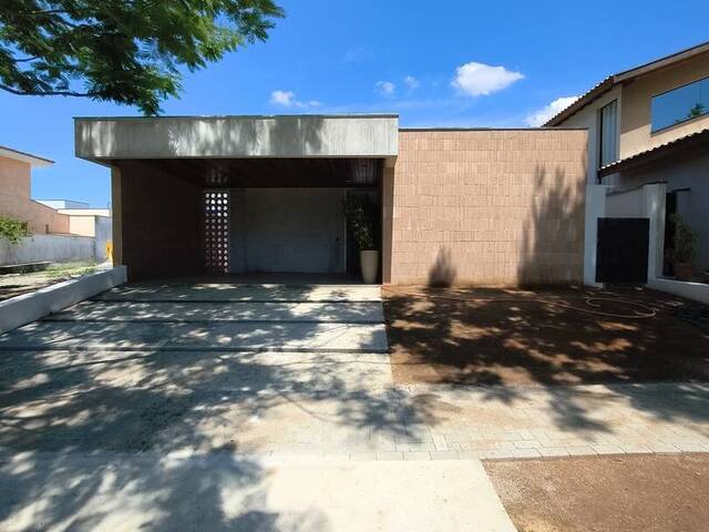 Venda em Condomínio Ouroville - Taubaté