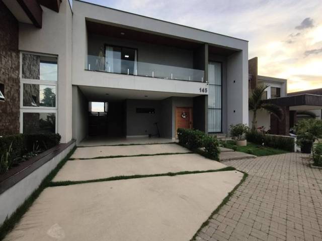 #1108 - Sobrado para Venda em Tremembé - SP - 2