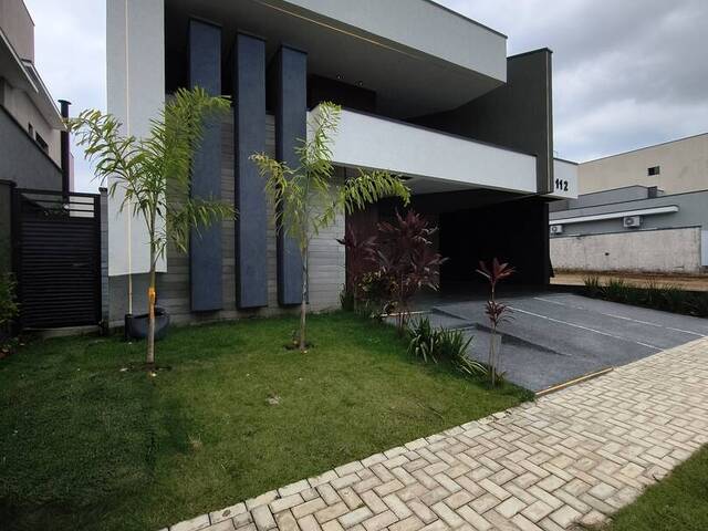 #1185 - Casa para Venda em Taubaté - SP