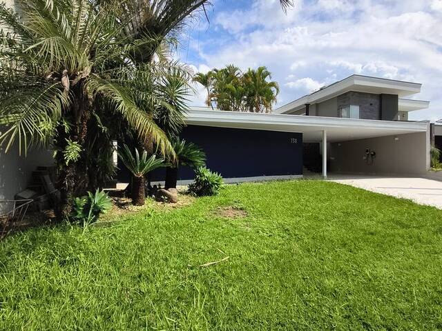 #950 - Sobrado para Venda em Tremembé - SP - 2