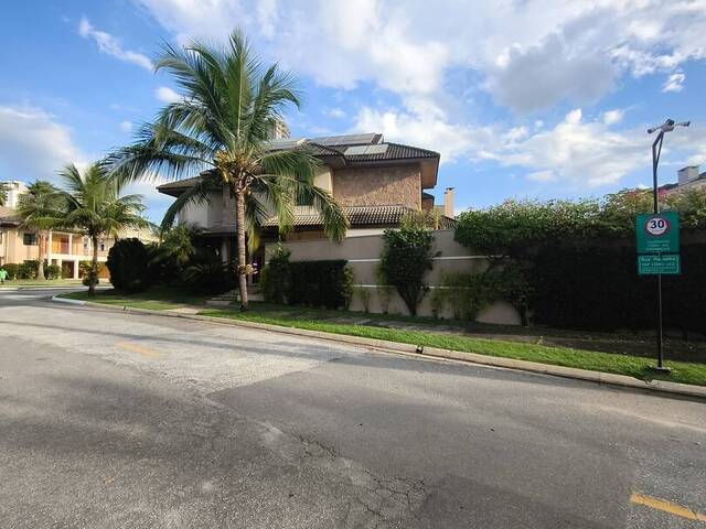 #1074 - Sobrado para Venda em Taubaté - SP - 2