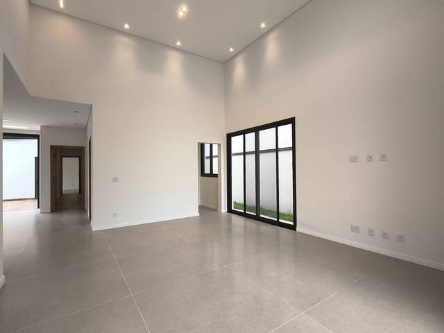 #1202 - Casa para Venda em Taubaté - SP