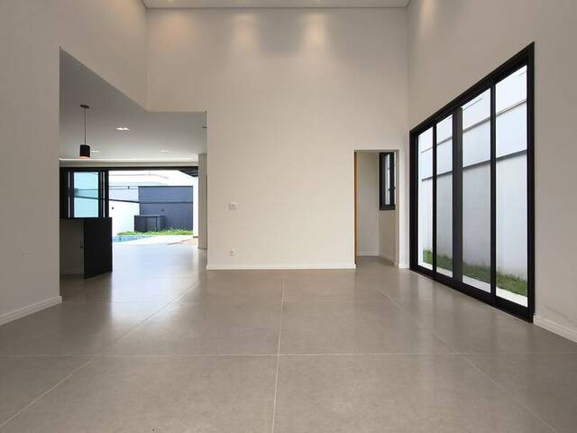 #1202 - Casa para Venda em Taubaté - SP