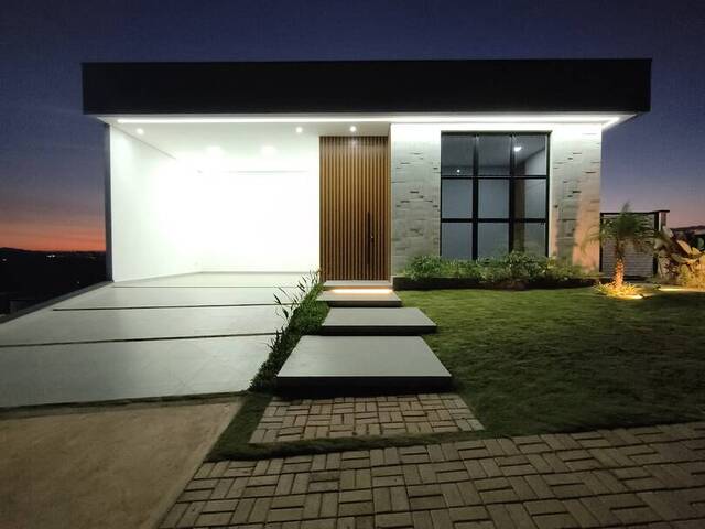 #1239 - Casa para Venda em Taubaté - SP