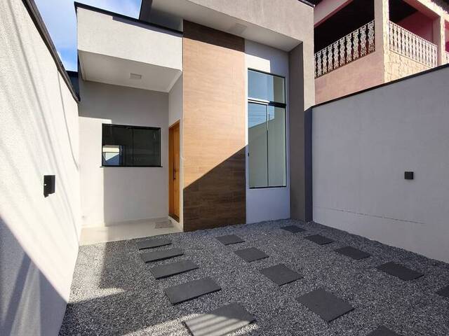 #1498 - Casa para Venda em Taubaté - SP - 2