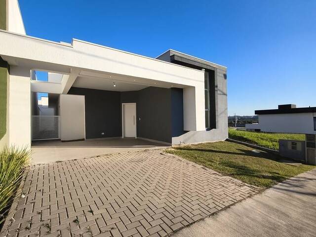 #1511 - Casa para Venda em Taubaté - SP - 2