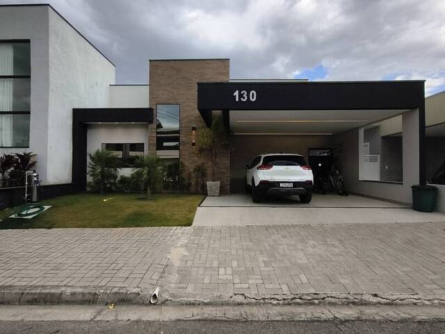 #1514 - Casa para Venda em Tremembé - SP - 2