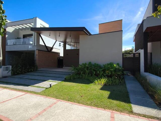 #1515 - Casa em condomínio para Venda em Taubaté - SP