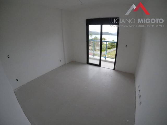 Apartamento para Venda em Ubatuba - 5