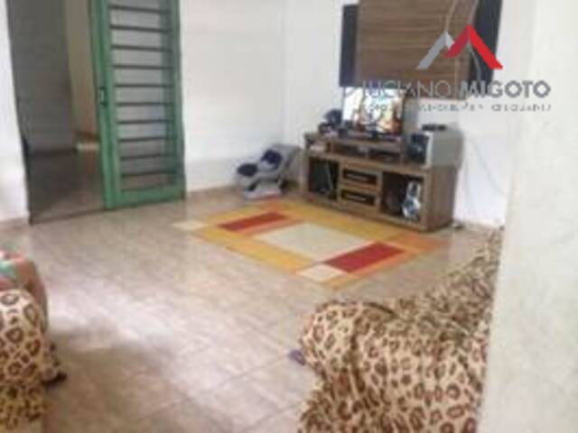 #463 - Casa para Venda em Taubaté - SP - 2